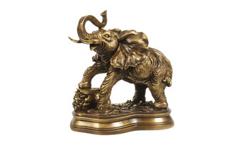 МК1085 Слон на подставке большой