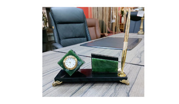 Письменный прибор из нефрита и долерита