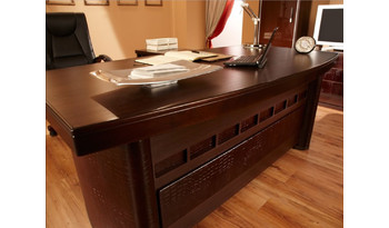 Стол руководителя (кабинет Дуглас)