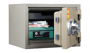 Сейф VALBERG FRS-30 CL